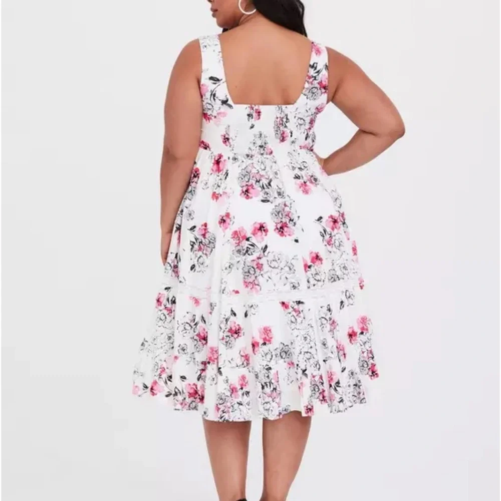 Torrid White & Pink Floral Tiered Midi Dress Size 12 NWOT - Picture 3 of 14